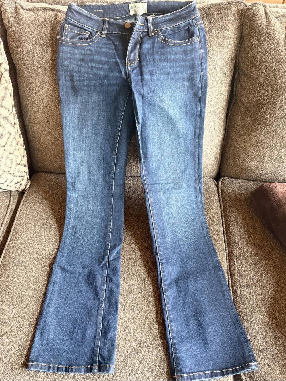 BKE Blue Flare Jeans — Classic Wash Wide Leg
